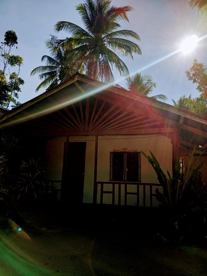 Akoya Beach Sunset Camp El Nido Zimmer foto